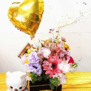 Box flores silvestres+ferrero+globo+oso